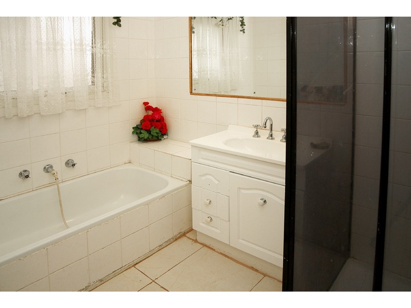 2 Tyson Court, Lalor VIC 3075