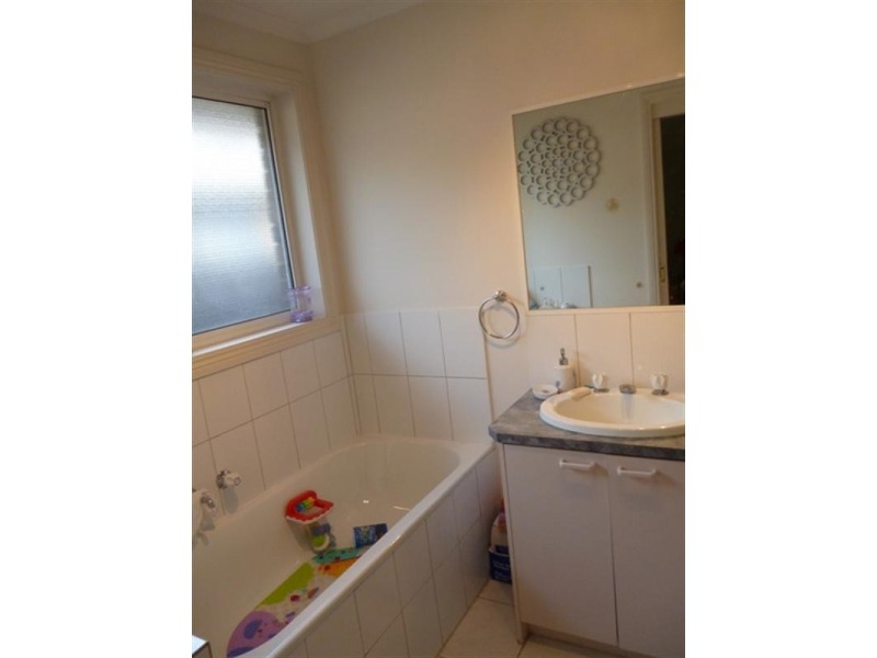 2 Cantle Close, Epping VIC 3076