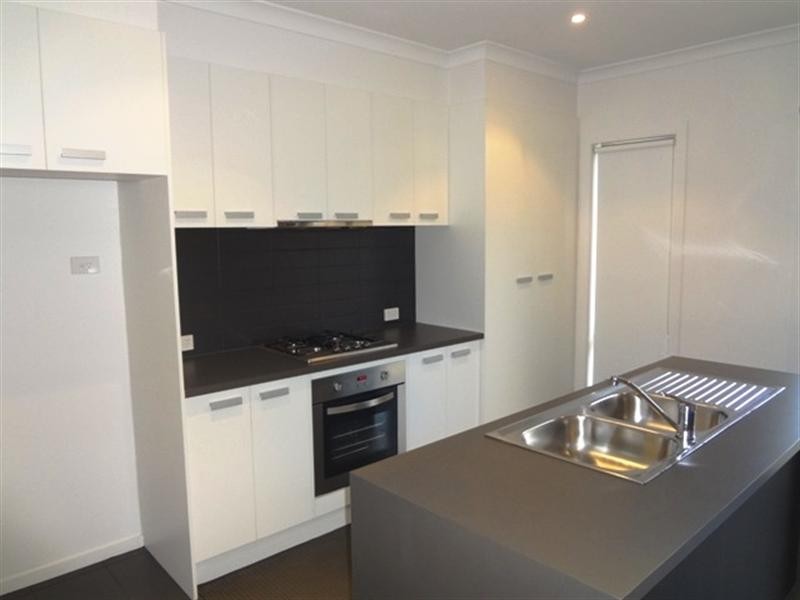 83 Lyndarum Drive, Epping VIC 3076