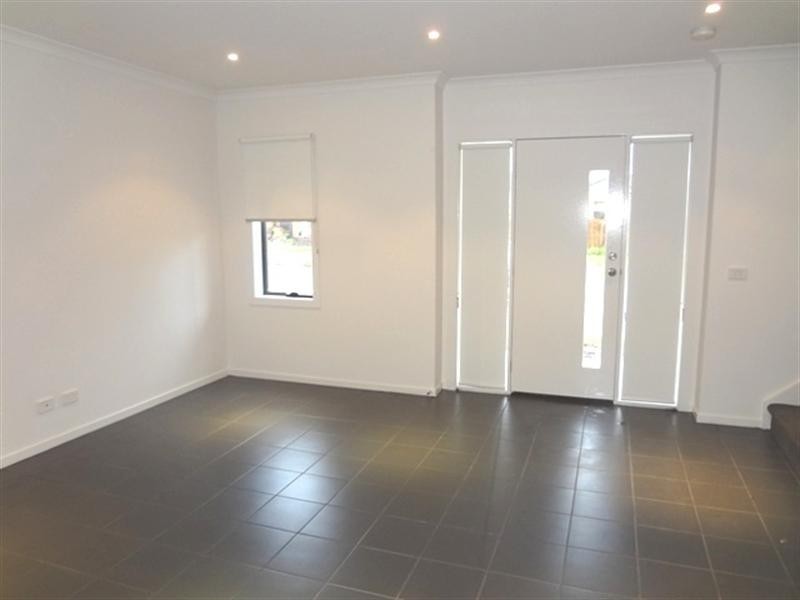 83 Lyndarum Drive, Epping VIC 3076