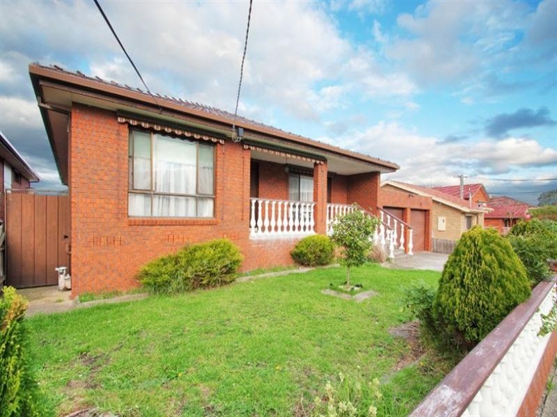44 Stonehaven Drive, Thomastown VIC 3074