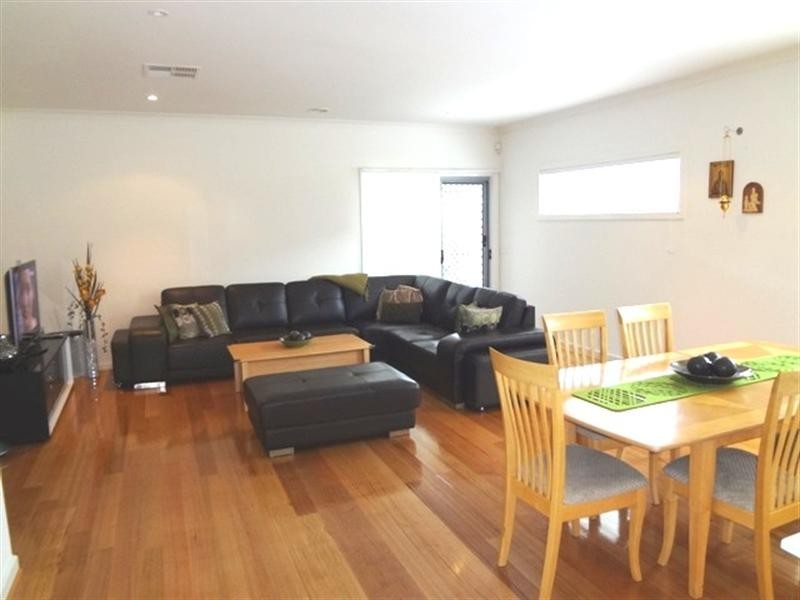 9 Fitzgerald Drive, South Morang VIC 3752