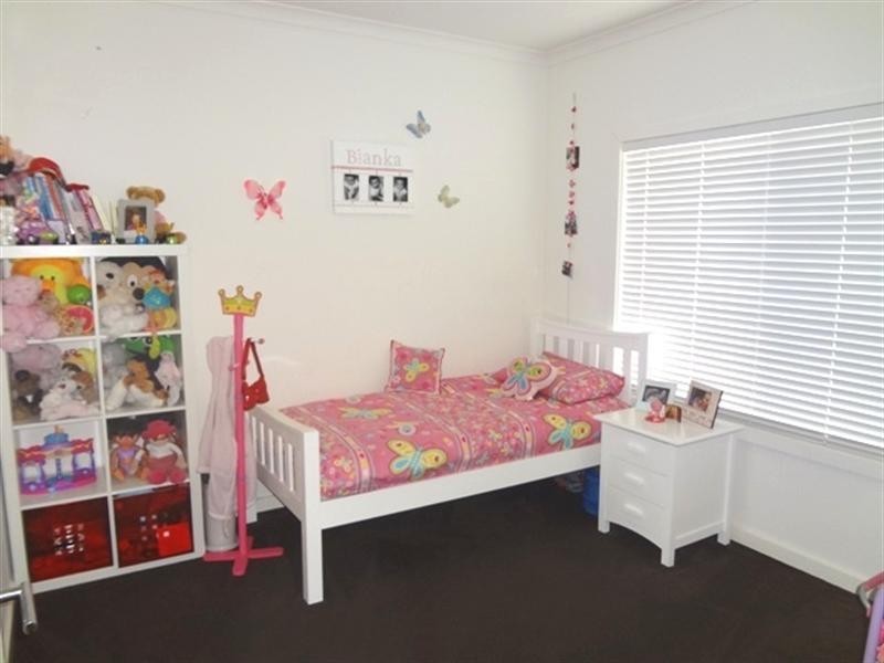 9 Fitzgerald Drive, South Morang VIC 3752