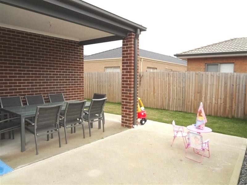 9 Fitzgerald Drive, South Morang VIC 3752