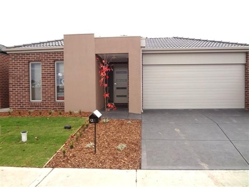 13 Stourhead Avenue, Mernda VIC 3754