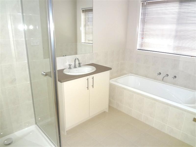 13 Stourhead Avenue, Mernda VIC 3754