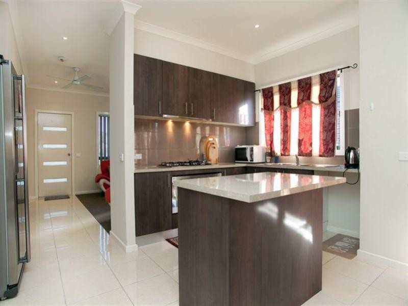 2 Sea Rest, Epping VIC 3076