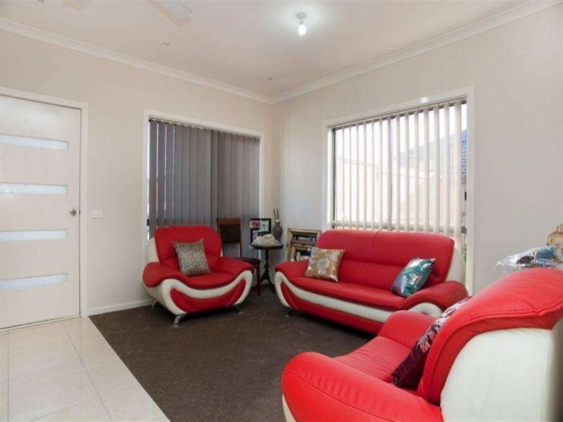 2 Sea Rest, Epping VIC 3076