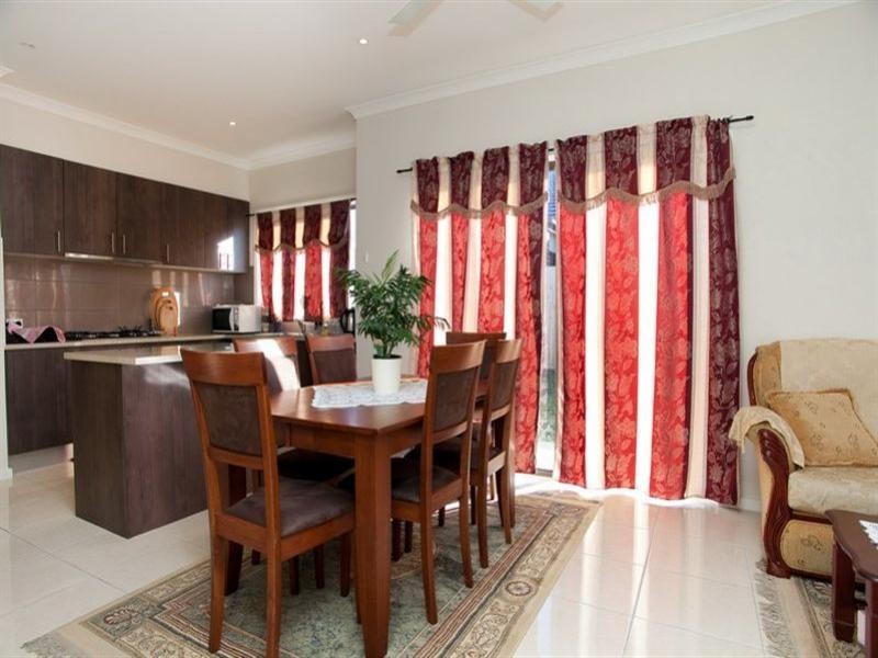 2 Sea Rest, Epping VIC 3076