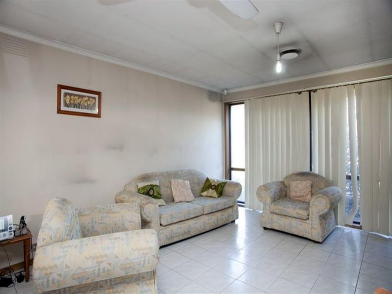 14 Whitfield Court, Mill Park VIC 3082