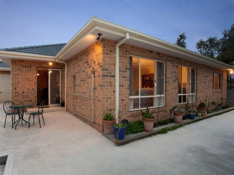 8 Hanton Place, Epping VIC 3076