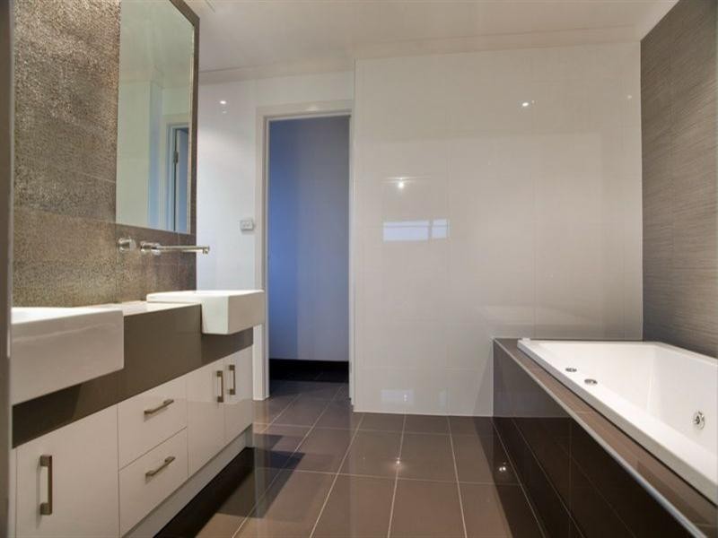 14 Saint Nikola Terrace, Lalor VIC 3075