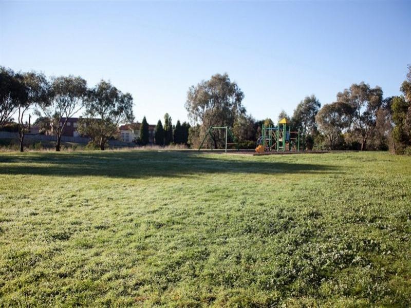 49 Kinlora Avenue, Epping VIC 3076