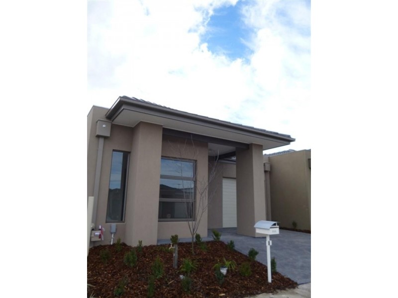 8 Blaimore Way, Mernda VIC 3754