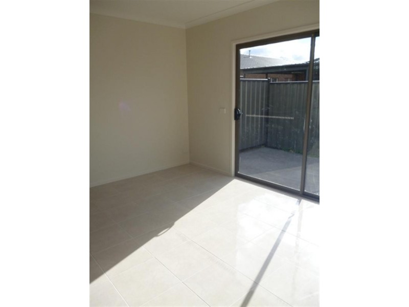 8 Blaimore Way, Mernda VIC 3754