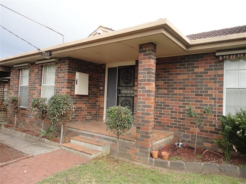 1 Swindon Court, Lalor VIC 3075