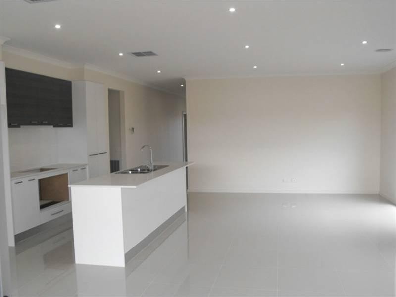 100 Allumba Way, Epping VIC 3076