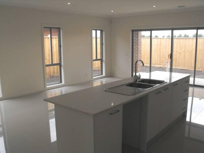 100 Allumba Way, Epping VIC 3076