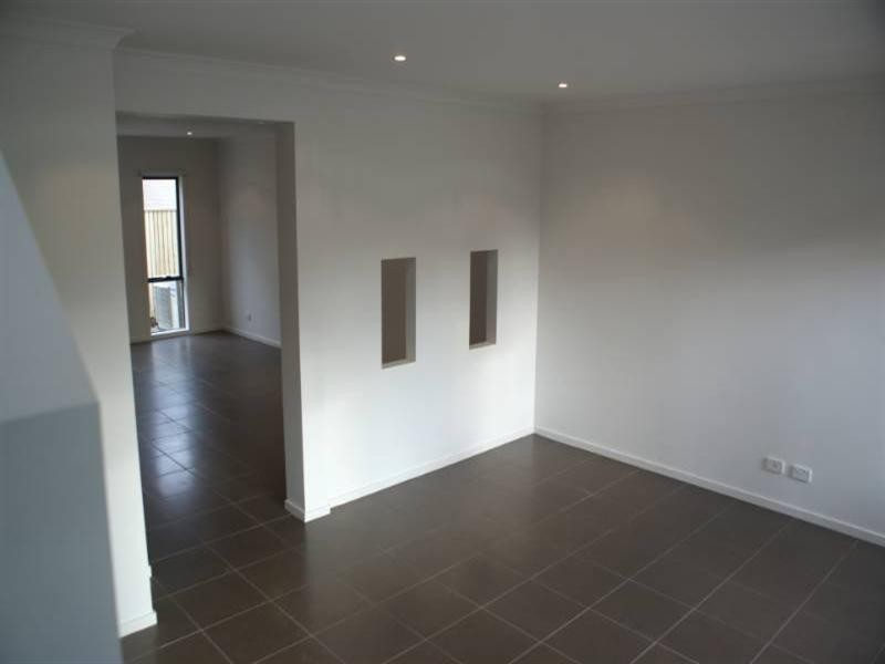 73 Lyndarum Drive, Epping VIC 3076