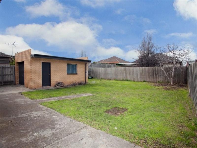 2 Wembley Court, Thomastown VIC 3074
