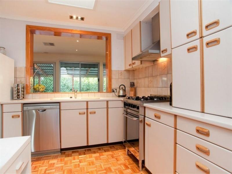 10 Keith Avenue, Epping VIC 3076