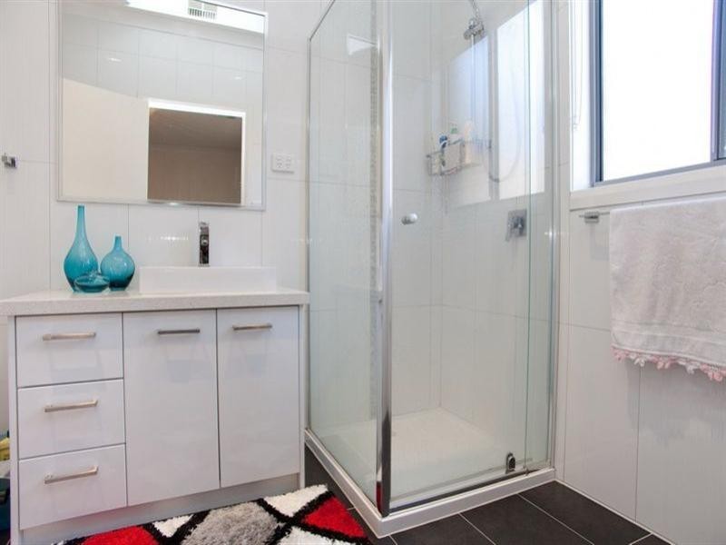 11 Lanesborough Way, Lalor VIC 3075