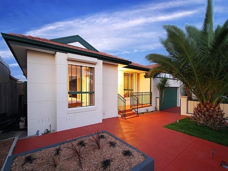 40 Carroll Crescent, Mill Park VIC 3082