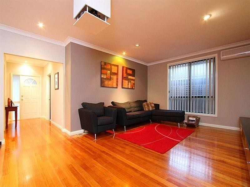 40 Carroll Crescent, Mill Park VIC 3082