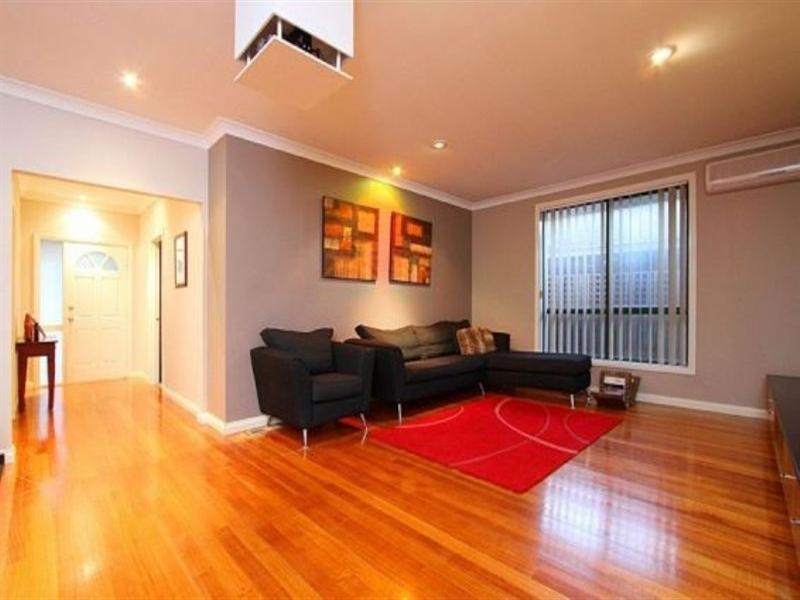 40 Carroll Crescent, Mill Park VIC 3082