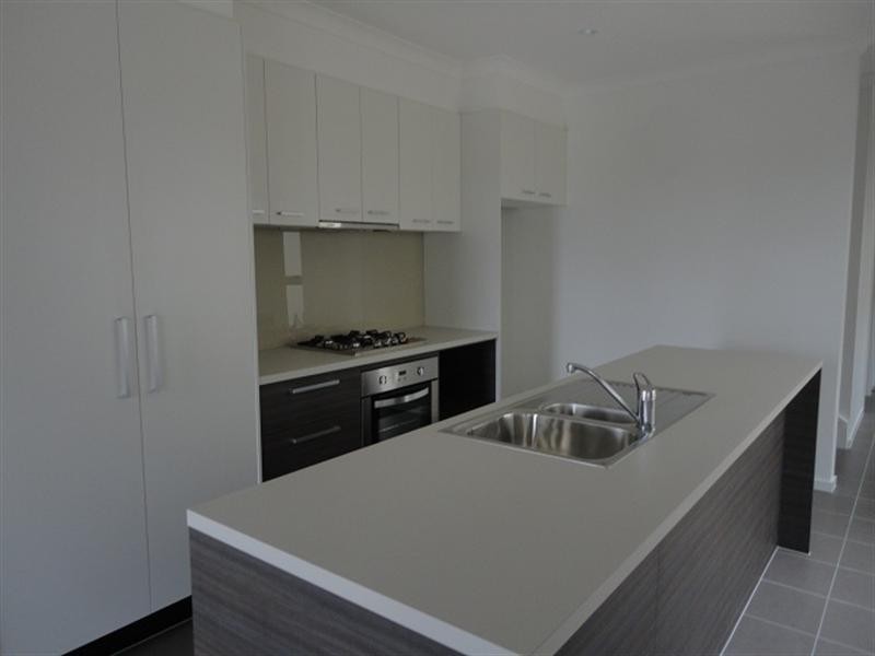 33 Champions Parade, Epping VIC 3076