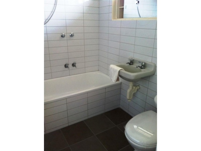 12/74 King William Street, Reservoir VIC 3073