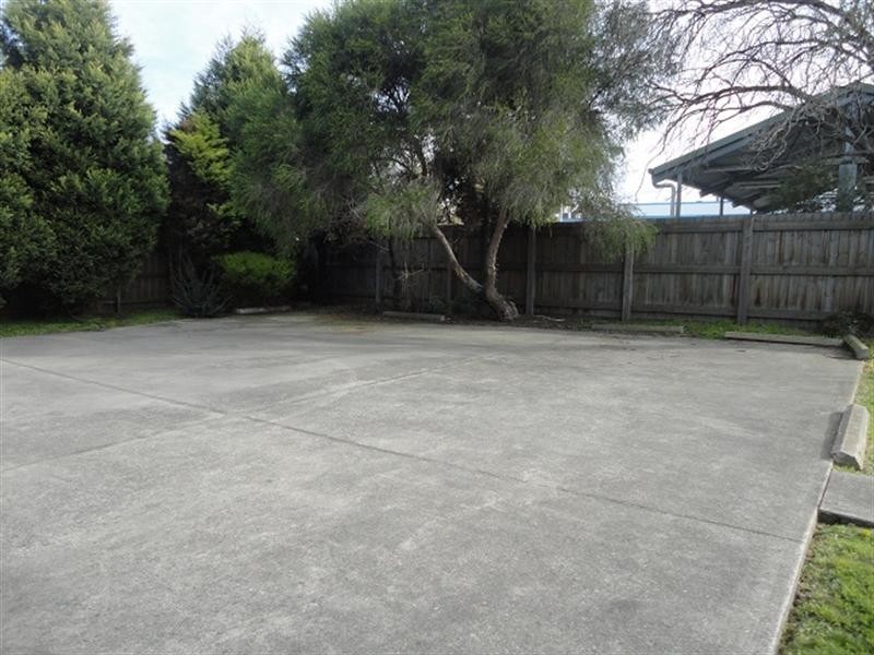 27 Memorial Avenue, Epping VIC 3076