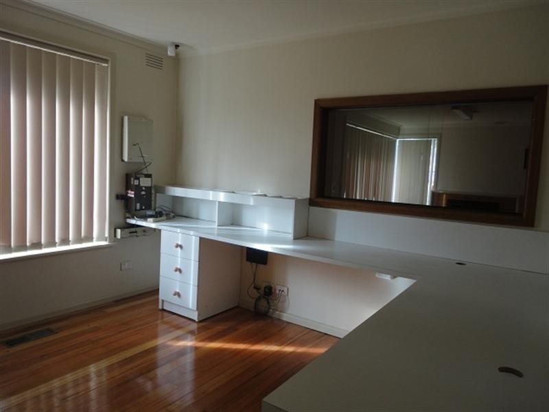 27 Memorial Avenue, Epping VIC 3076