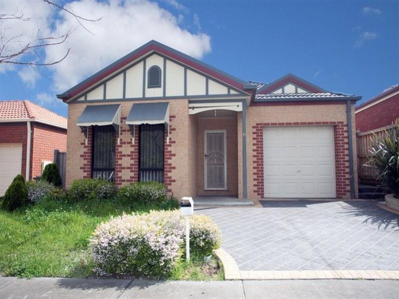 13 Elmville Place, Craigieburn VIC 3064