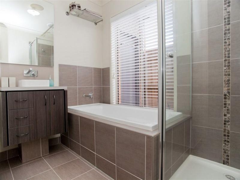 10 Sundial Parade, Epping VIC 3076