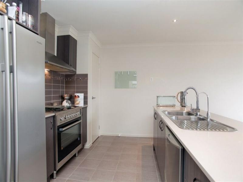 10 Sundial Parade, Epping VIC 3076