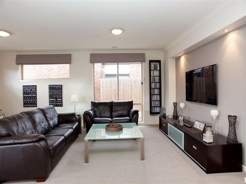 10 Sundial Parade, Epping VIC 3076
