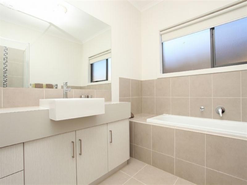 8 Monaro Way, Whittlesea VIC 3757