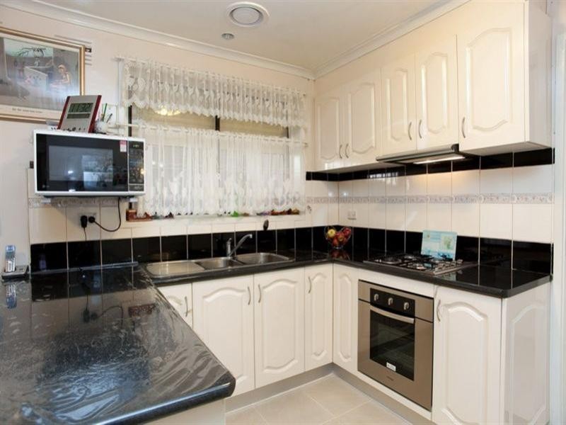 3 Lara Close, Thomastown VIC 3074