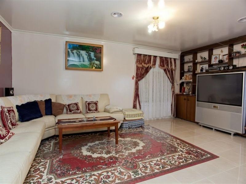 3 Lara Close, Thomastown VIC 3074