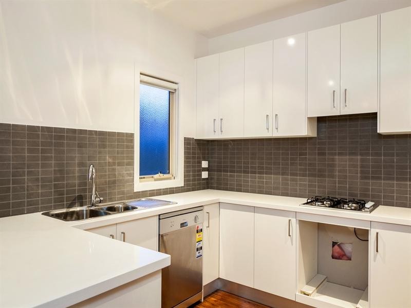 2/75 Curtin Avenue, Lalor VIC 3075