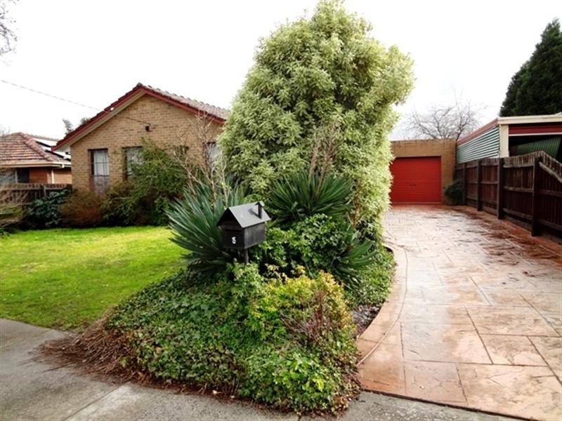 15 Winterton Close, Epping VIC 3076