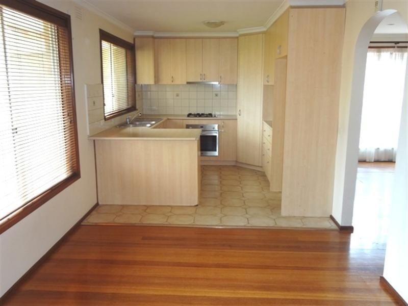 15 Winterton Close, Epping VIC 3076