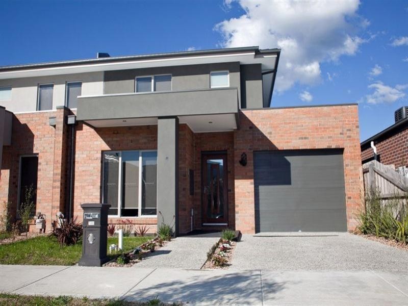 3B Fitzgerald Drive, South Morang VIC 3752