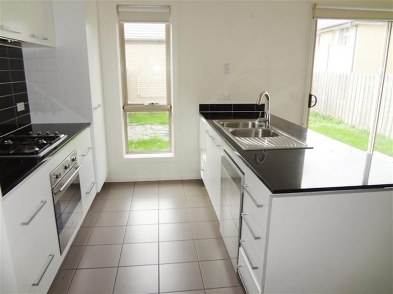 4 Amphion Street, Epping VIC 3076