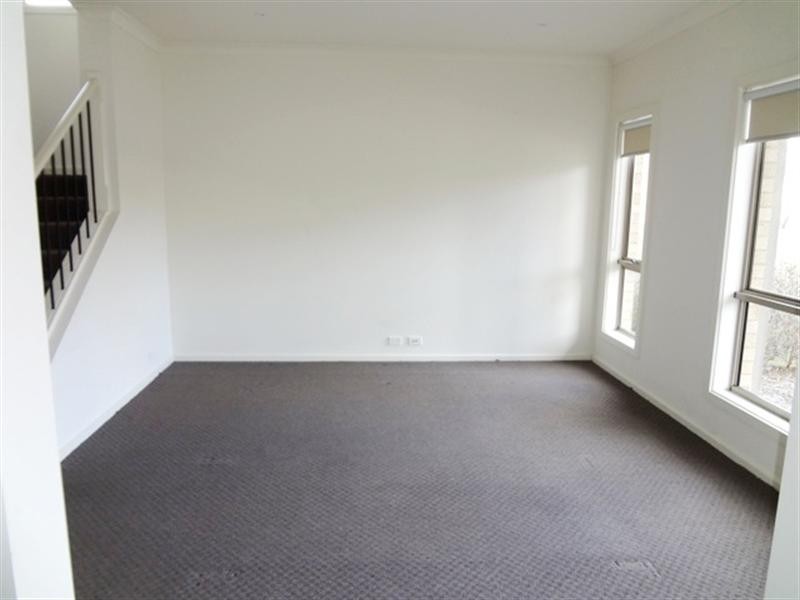 4 Amphion Street, Epping VIC 3076