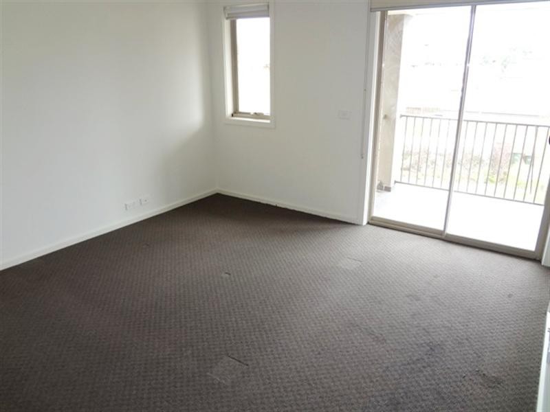 4 Amphion Street, Epping VIC 3076