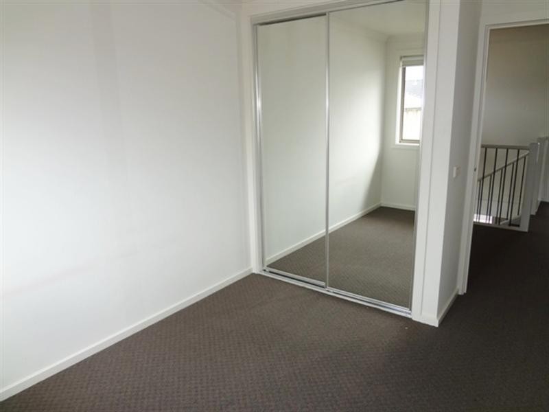 4 Amphion Street, Epping VIC 3076