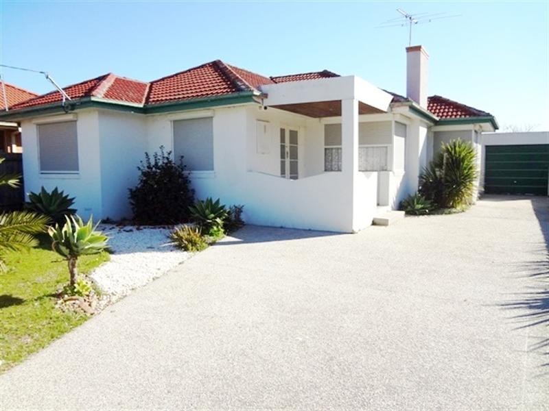 127 Mount View Road, Lalor VIC 3075