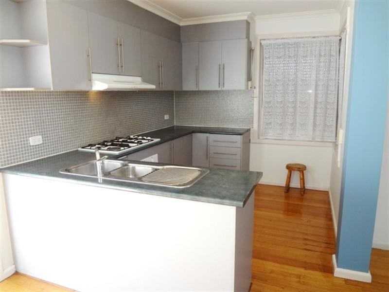 127 Mount View Road, Lalor VIC 3075